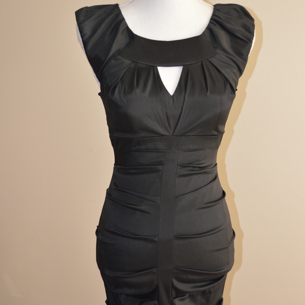 Xscape Black Mermaid Formal Dress 4 - Picture 2 of 7